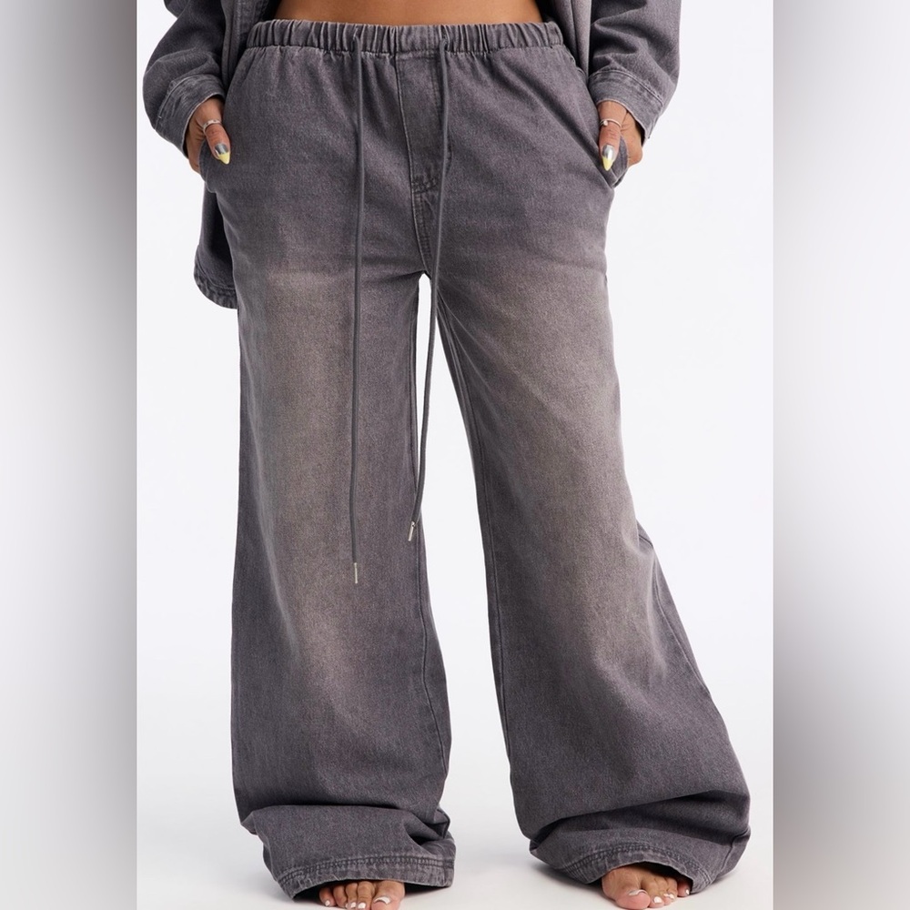Fashion Nova Grey Most Unfettered Wide Leg Jeans - Small